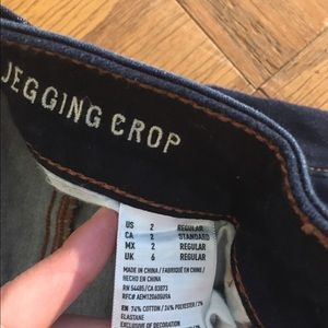 Dark wash AE jegging crops