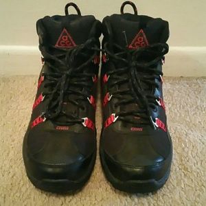 Nike ACG Trailframe boot