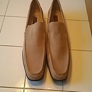 Florsheim suede loafers size 11.5M