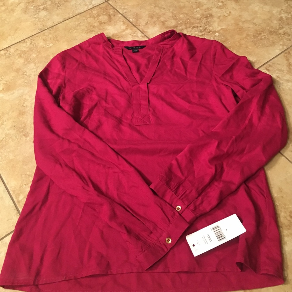 Tommy Hilfiger Blouse size medium.
