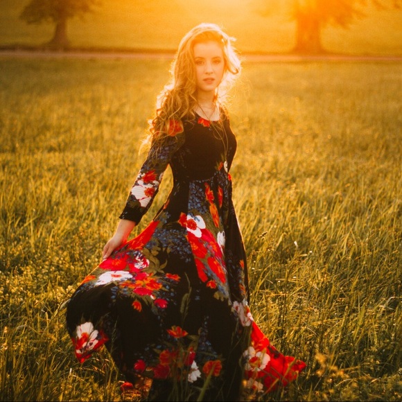 Meet your Posher, Gigi - Picture 2 of 2