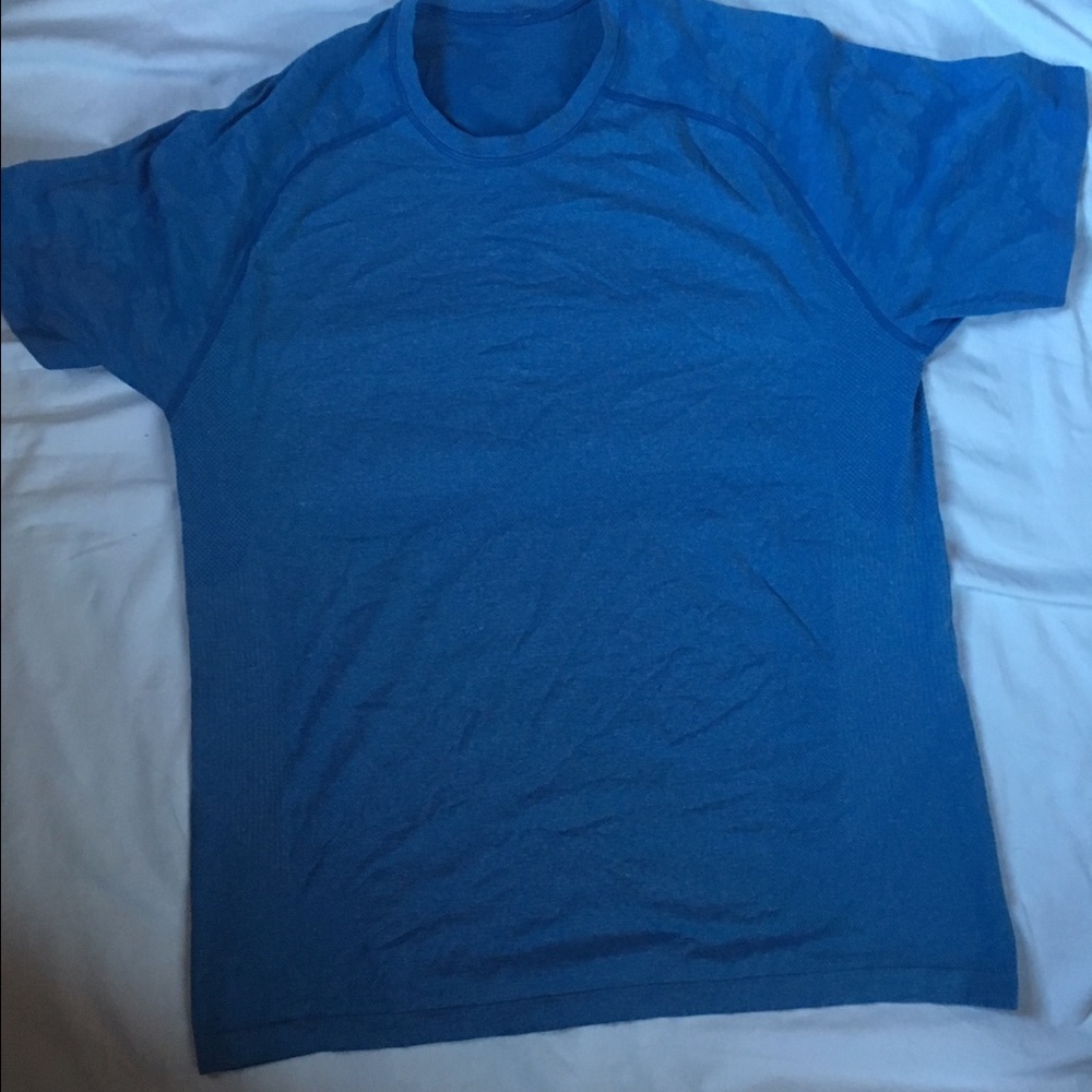 Men's short sleeve shirt // lululemon