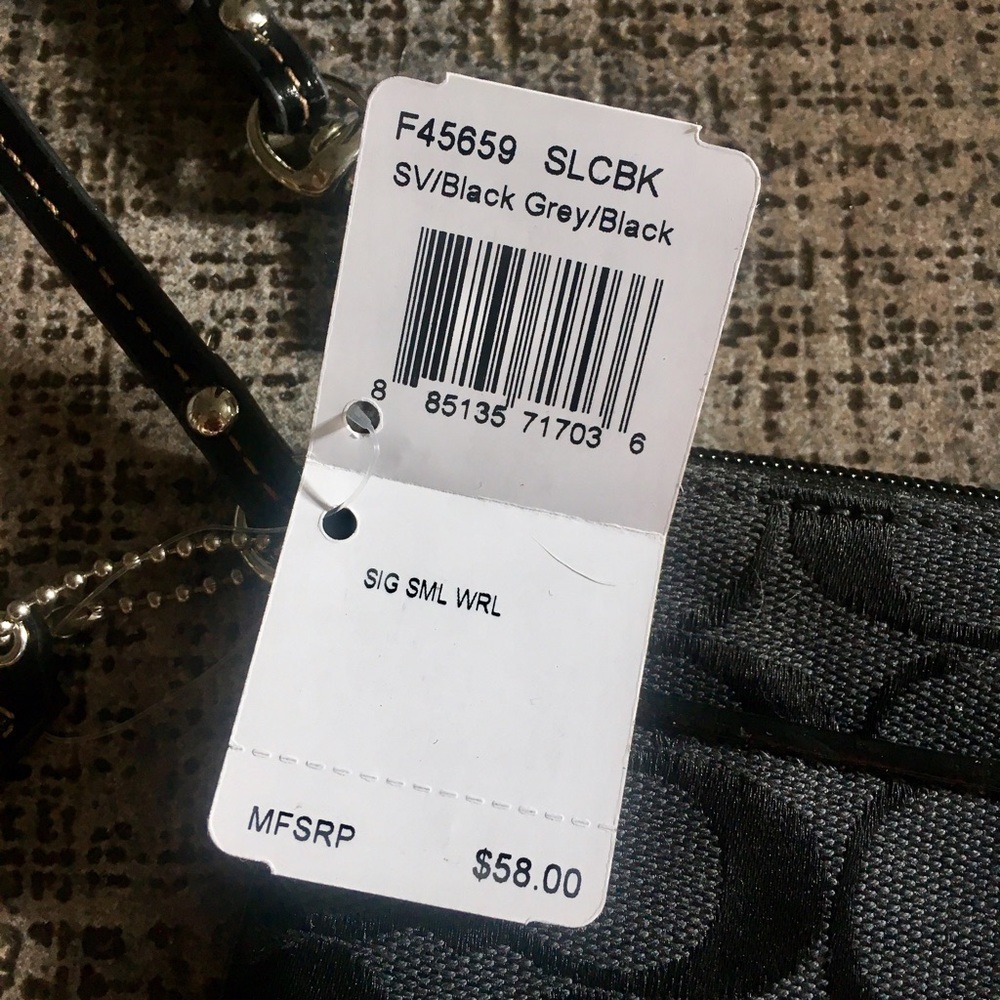 BRAND NEW Coach signature black wristlet - Picture 2 of 2