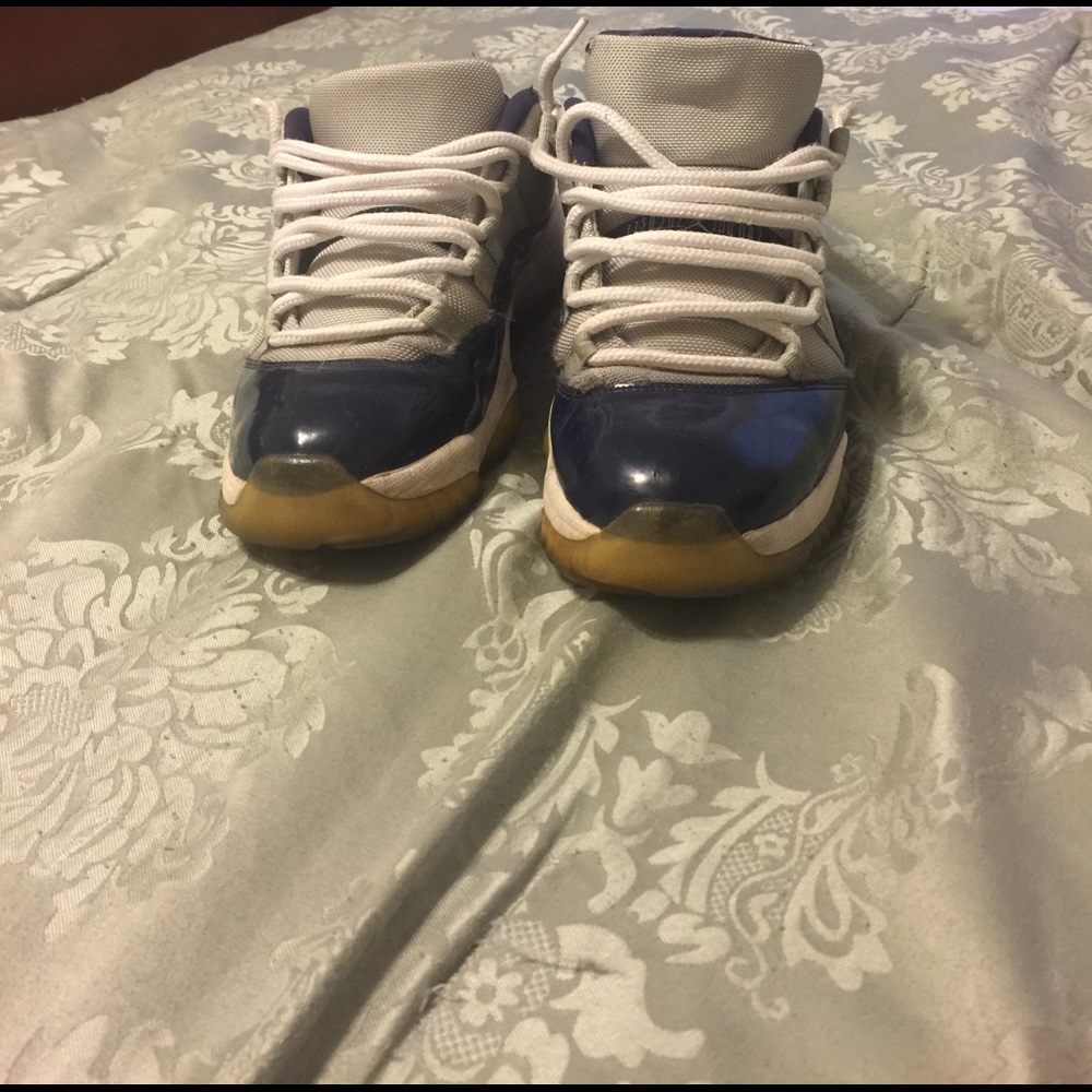 George Town Retro 11s