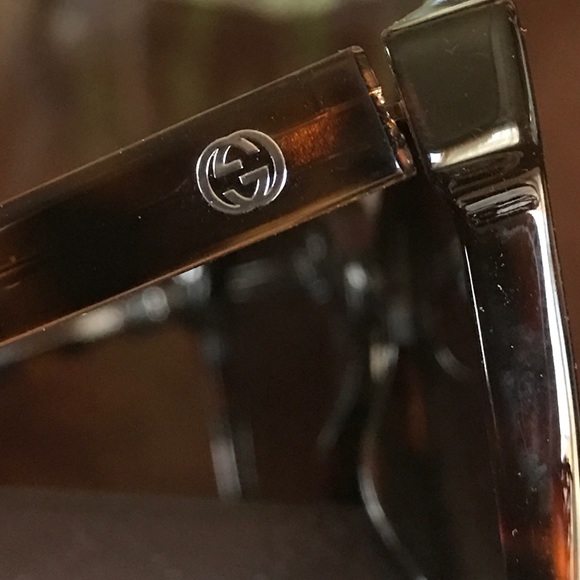 Gucci Sunglasses - Picture 6 of 6