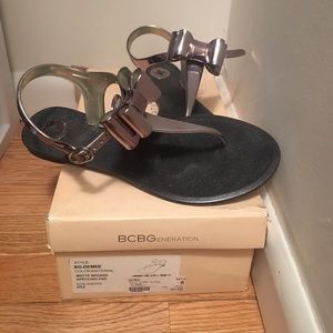 🛍Jelly thong sandal w/ (bow) 🎀