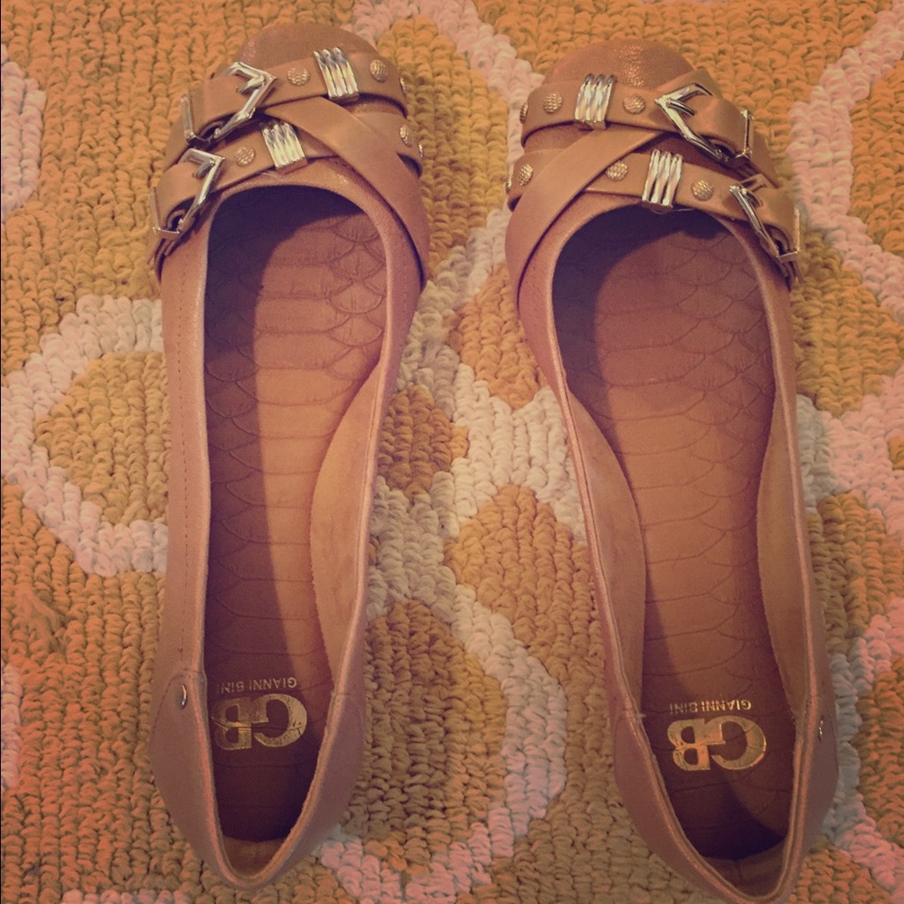 Gianni Bini Flats - New