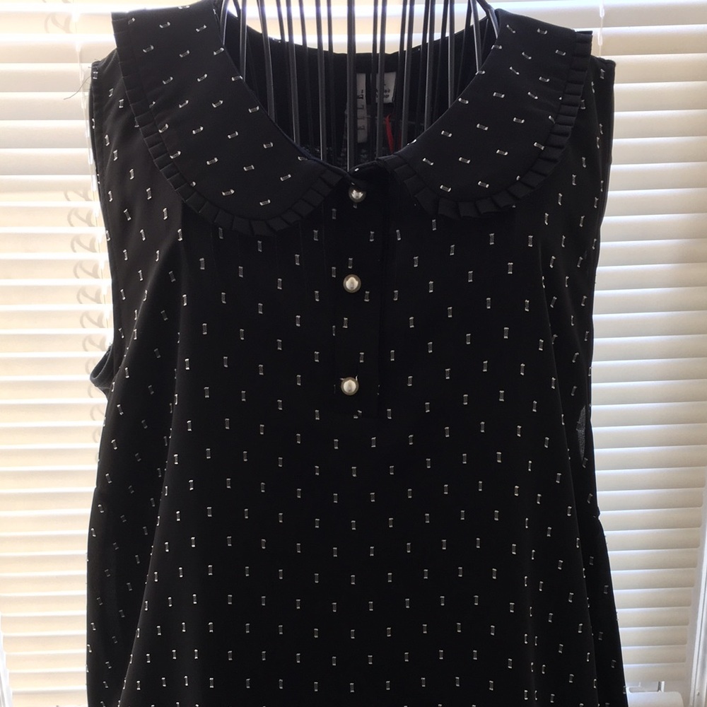 NWT  Black & White Blouse size XL