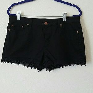 Sweet & sassy shorts