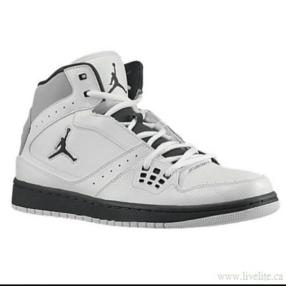 Jordan 1 Flight