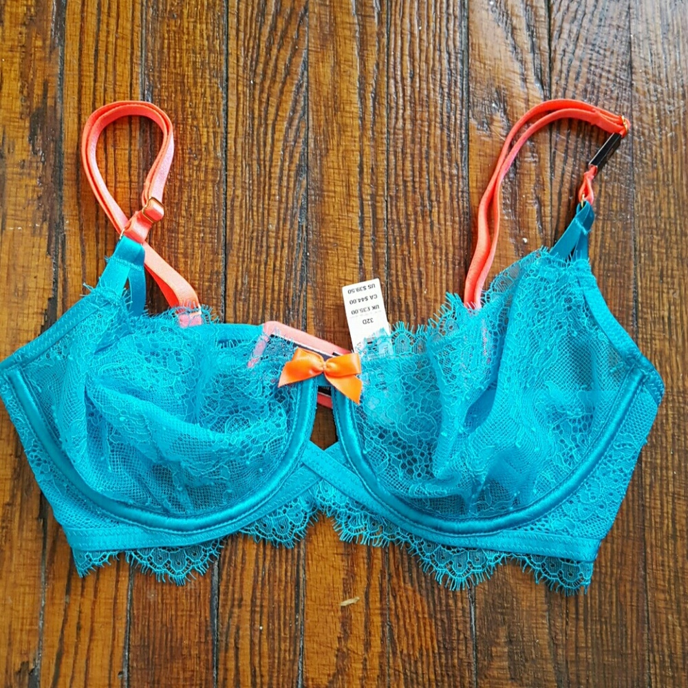 VS very sexy unlined bra.