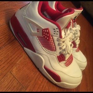 Jordan 4 Alternate