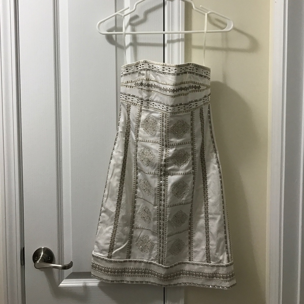 Strapless dress