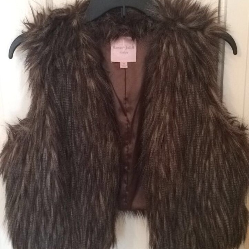 Fur vest