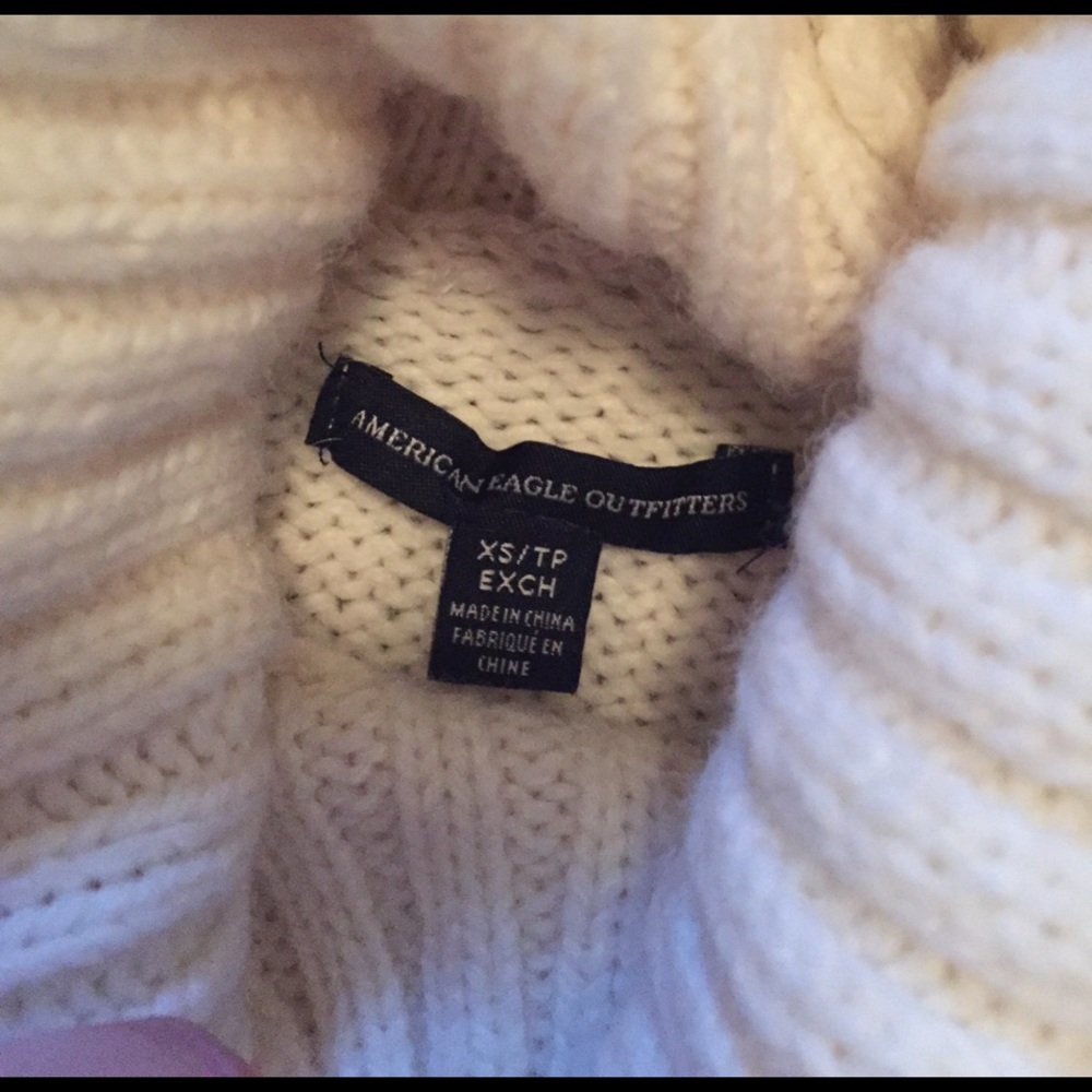 Turtle Neck - Picture 4 of 4