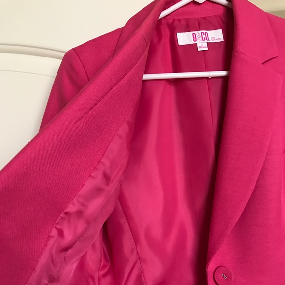 Hot pink blazer! - Picture 3 of 6