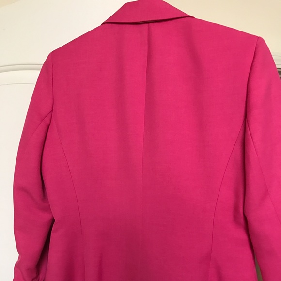 Hot pink blazer! - Picture 6 of 6