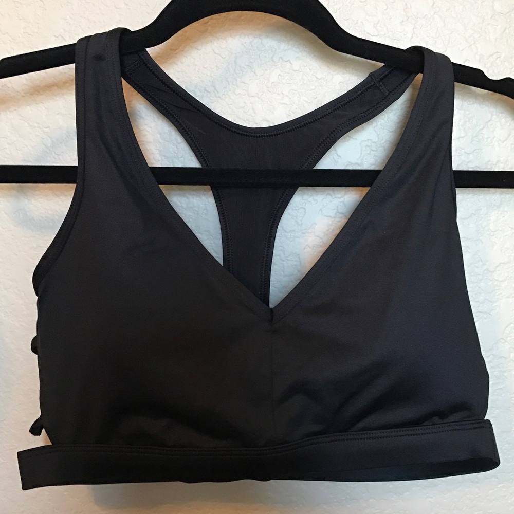 VSX Strappy criss cross back and sides sports bra