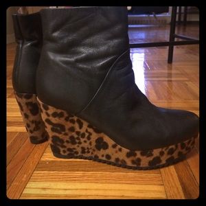 Leopard print wedges booties in size 6.5/7