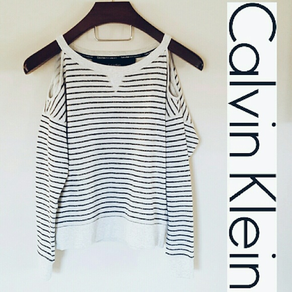Calvin Klein Tops - Calvin Klein performance cold shoulder top! XS