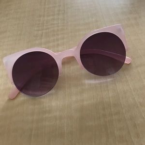 Vintage Style Cute Sunglasses