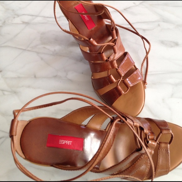 Shoes - Picture 2 of 3