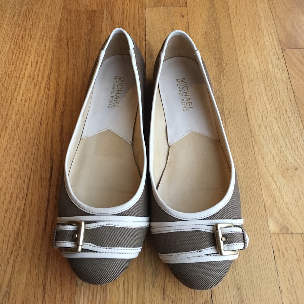 MICHAEL Michael Kors Reese Flat Twill Sandals