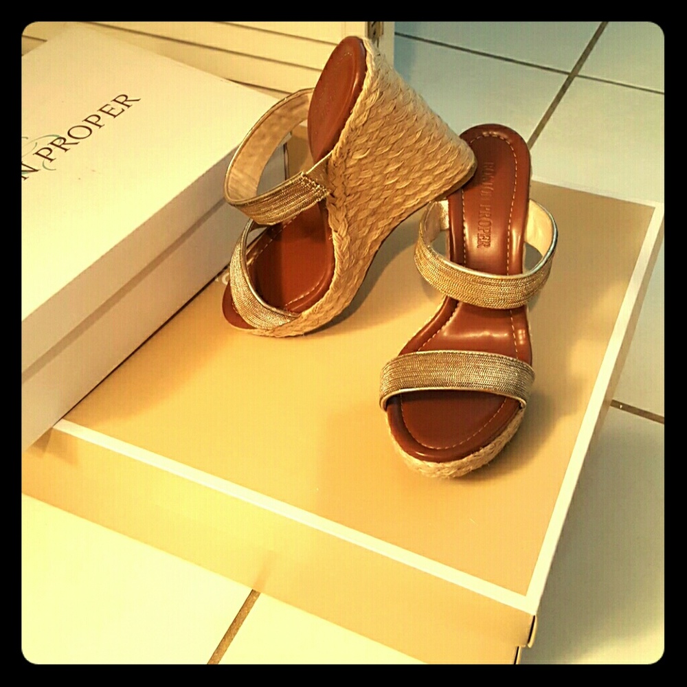 Sexy wedge shoes- REDUCED