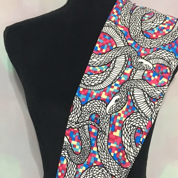 Lularoe OS NWT Leggings - Picture 2 of 2