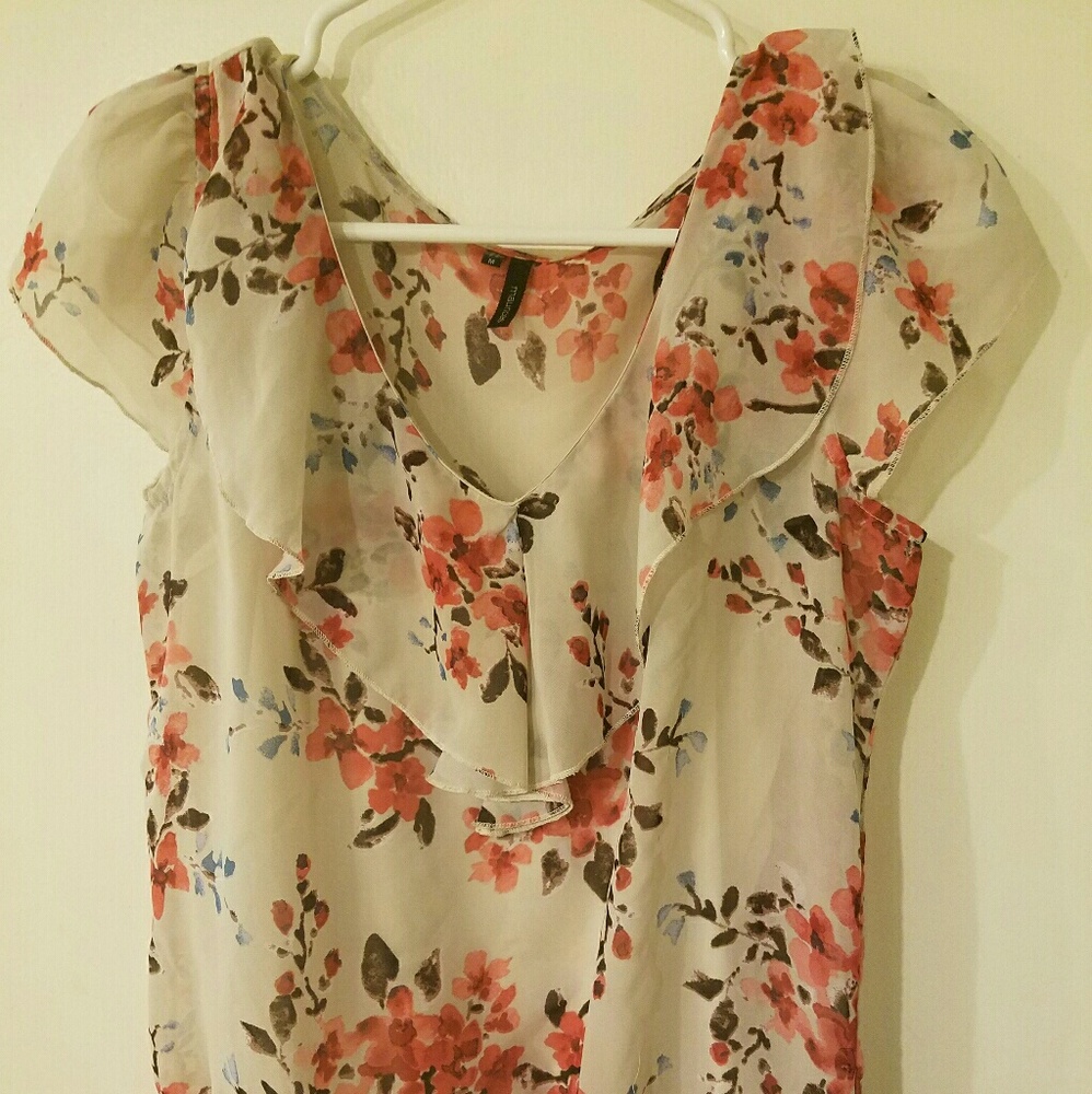 Pretty floral top