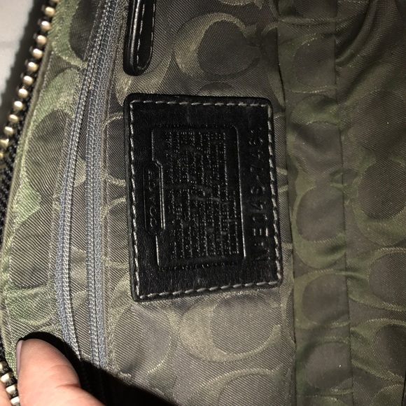 Authentic coach - Picture 2 of 2