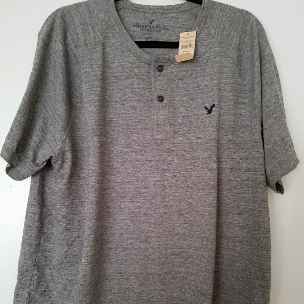 NWT heather gray AE t-shirt
