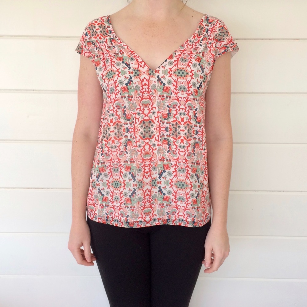 Patterned Short Sleeve Blouse