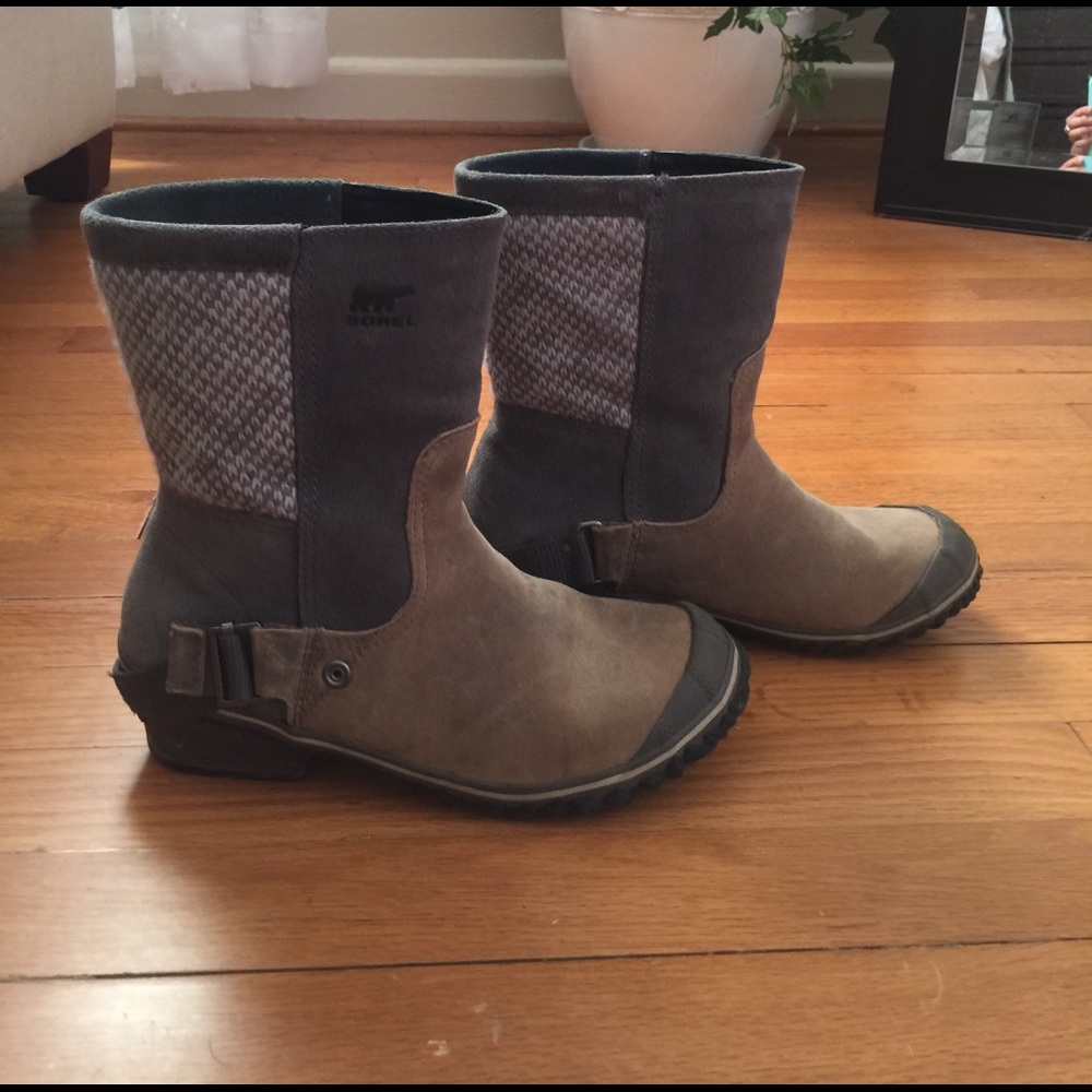 Sorel pull on boots