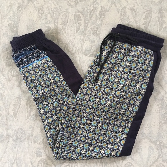 Moon Collection Pants - NWOT Moon Collection Blue Tile Print Jogger Pants