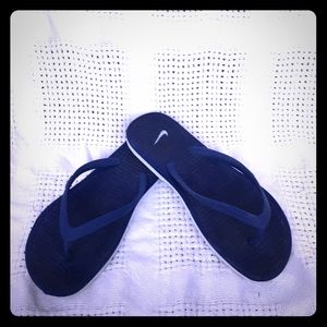 Nike Navy Blue Flip Flops. Size 8.