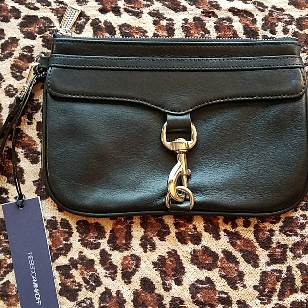 NWT Rebecca Minkoff Skinny Mac Wristlet