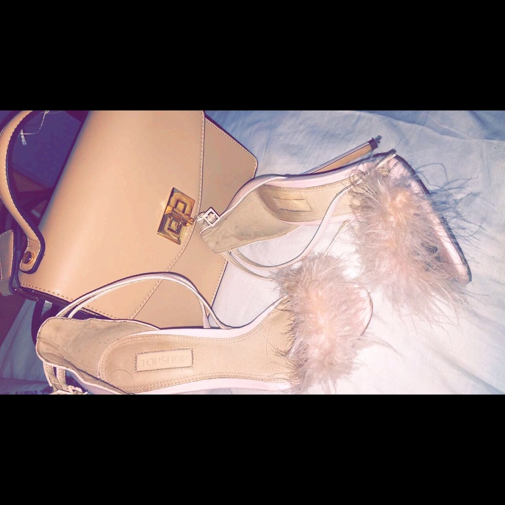 Top shop faux fur heel