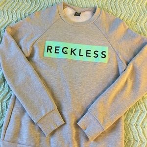 Young & Reckless Sweatshirt Size M