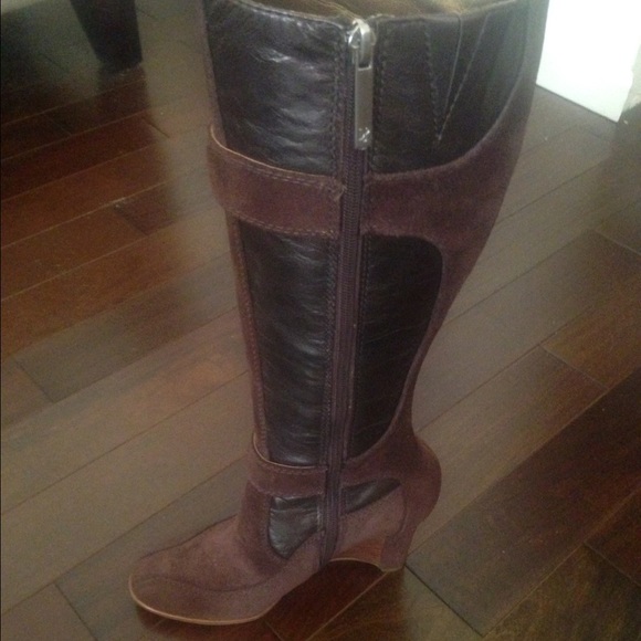 Donald J Pliner Boots - Picture 3 of 5