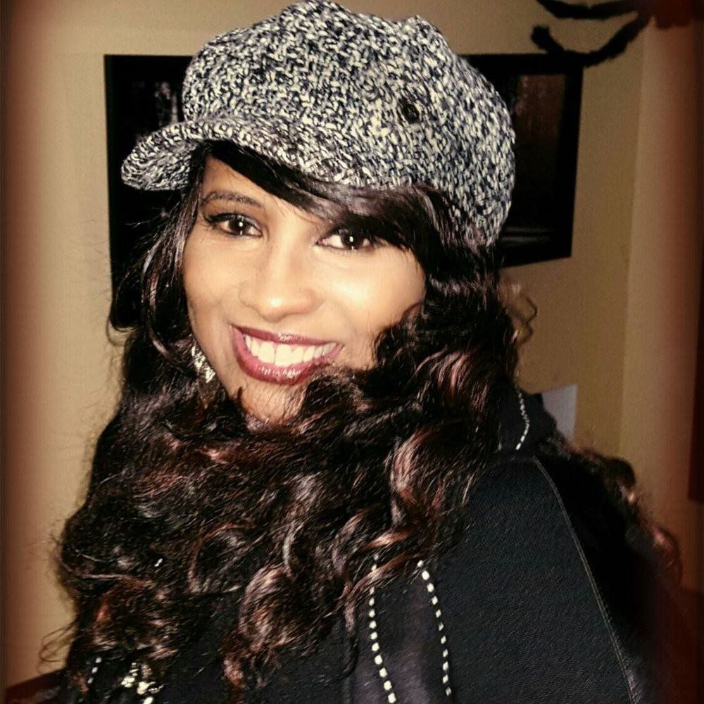 Meet your Posher, Ila