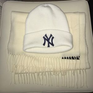 Hat and scarf bundle NO STAINS OR RIPS