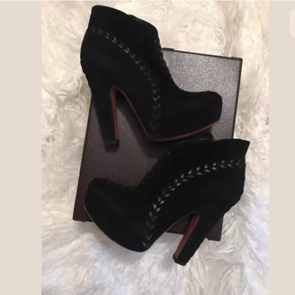 ALAÏA Black Suede Leather Block Heel Booties 38