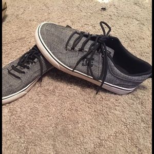 DC shoes