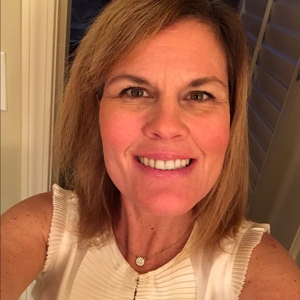 Meet your Posher, Carrie