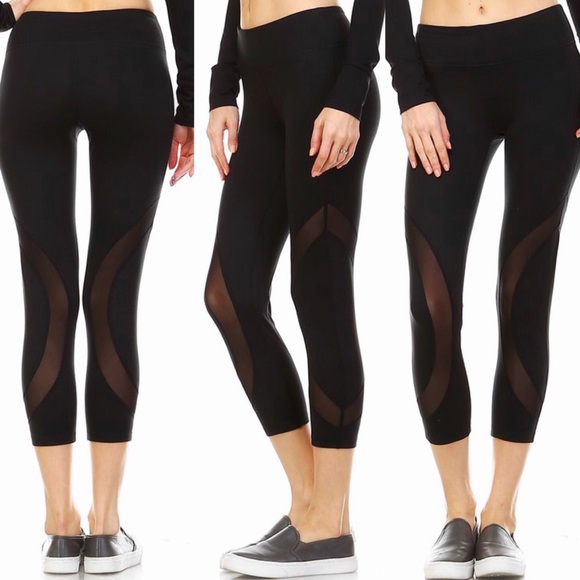 SOLD OUT // Mesh Paneled Capri Workout Legging - Picture 2 of 3