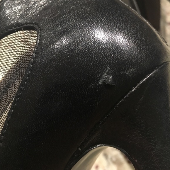 GUESS Booties - Picture 3 of 3