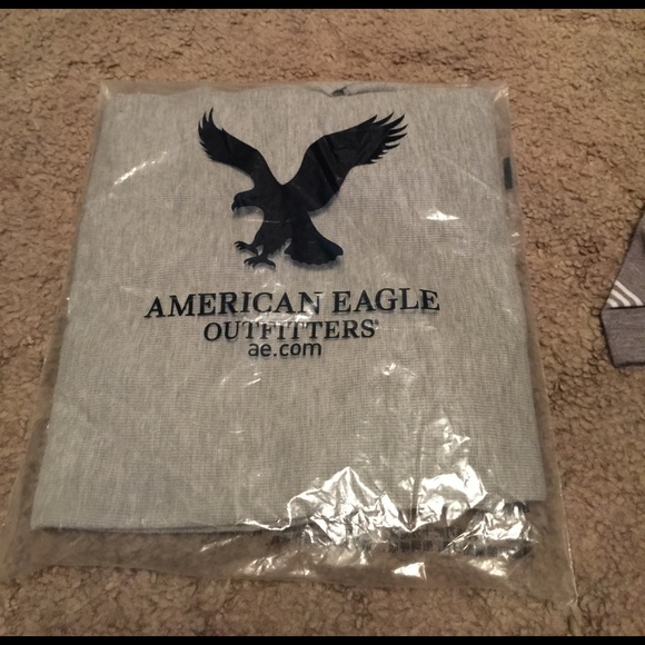 American Eagle, long sleeve - Picture 1 of 2