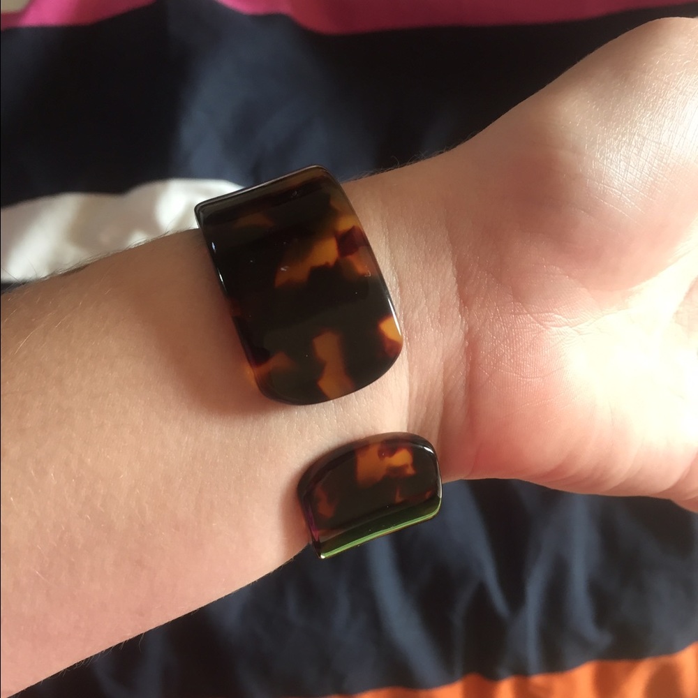 Watch - Picture 3 of 3