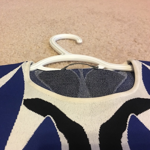 😱SOLD😳Alexander mcqueen dress size small - Picture 3 of 5